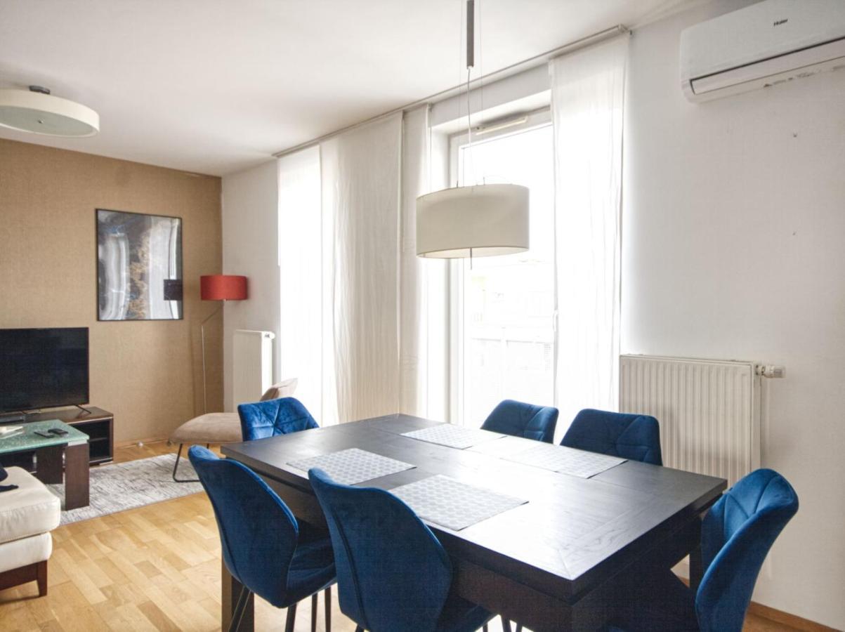 Vive Modern 3-bedroom Flat In Guarded Estate, Parking Apartment Warschau