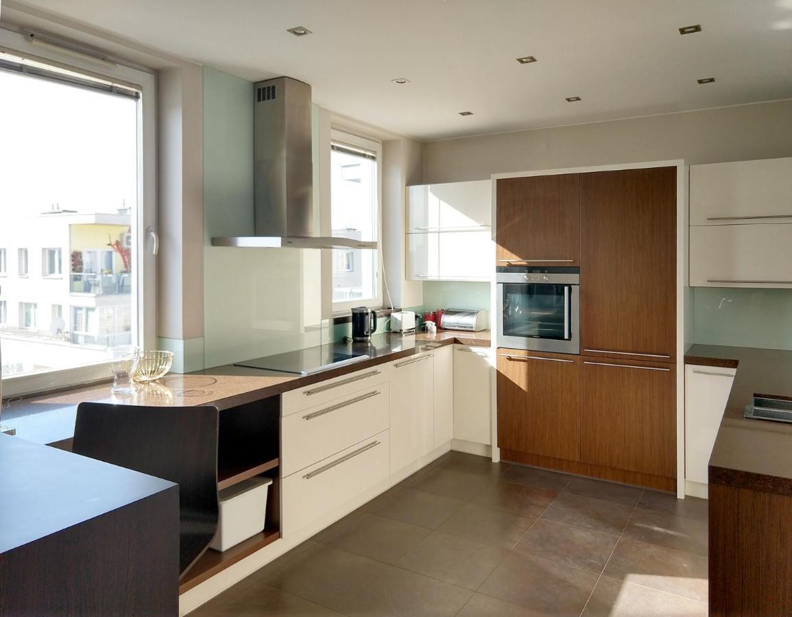 Vive Modern 3-bedroom Flat In Guarded Estate, Parking * Warschau