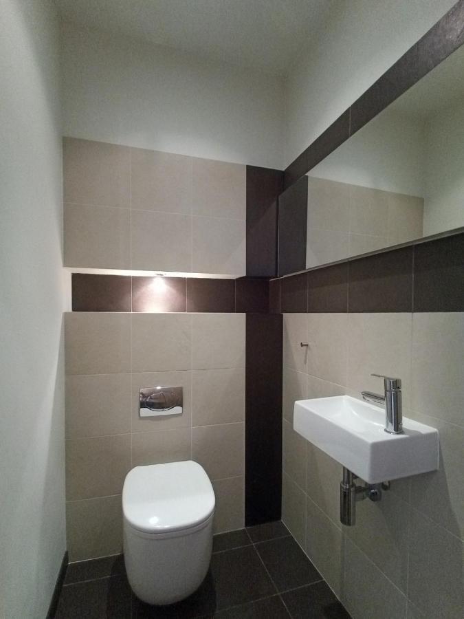 Vive Modern 3-bedroom Flat In Guarded Estate, Parking Warschau
